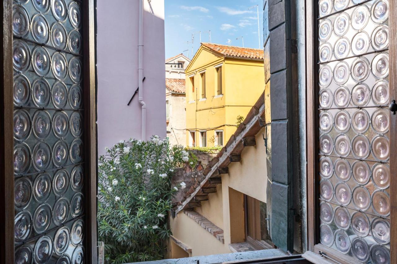 Residenza Centopietre - Dorsoduro By Wonderful Italy Venedig Exterior foto