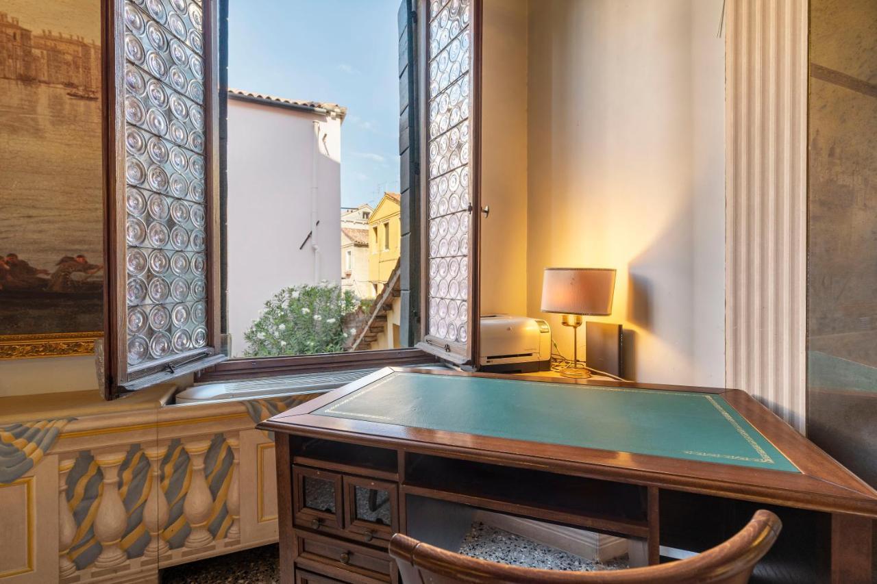 Residenza Centopietre - Dorsoduro By Wonderful Italy Venedig Exterior foto