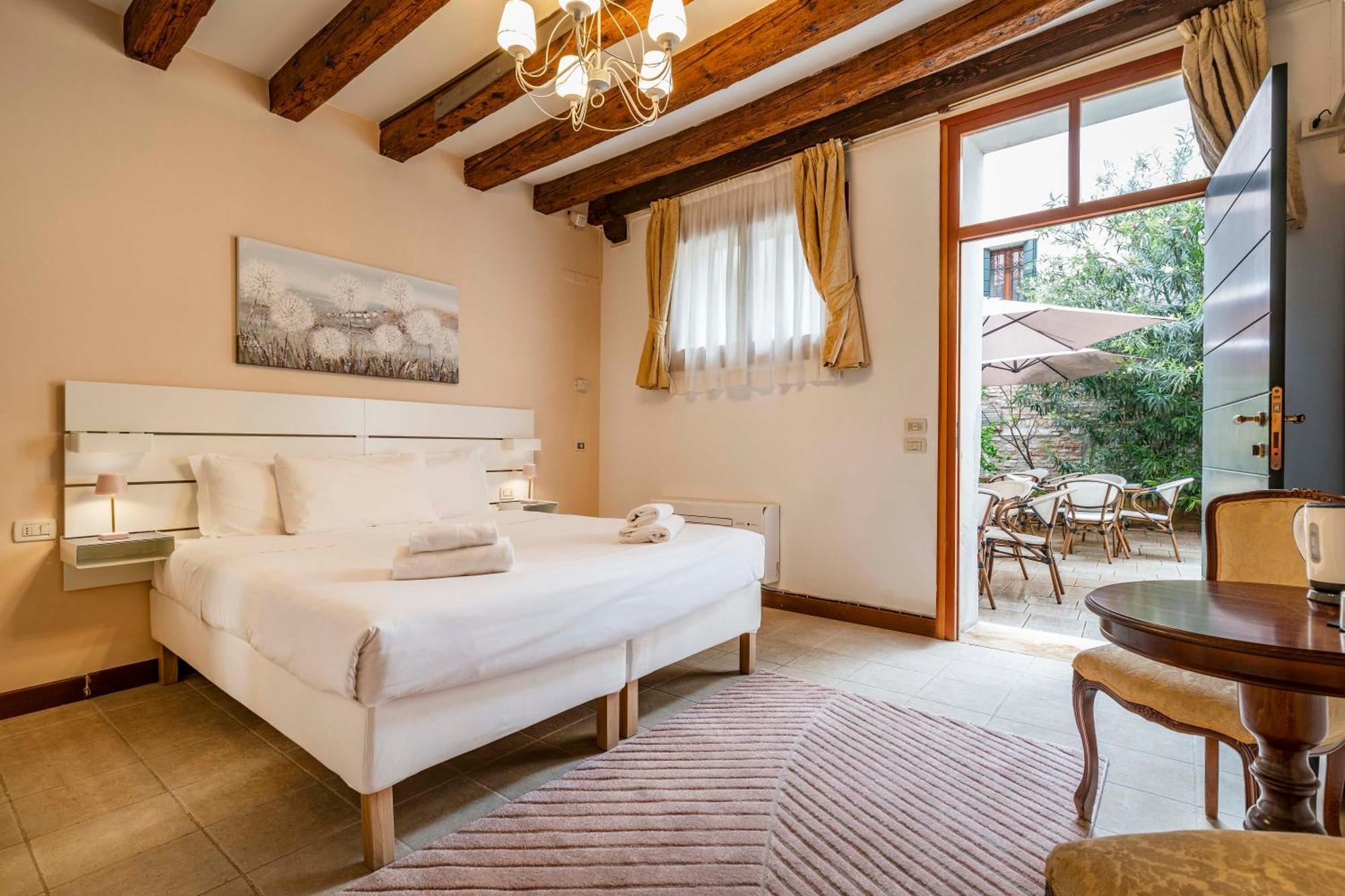 Residenza Centopietre - Dorsoduro By Wonderful Italy Venedig Exterior foto